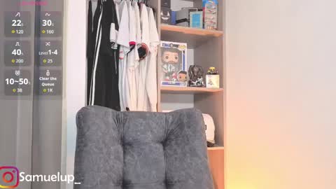Snapshot of samuel_up01 chatting on May 15, 5:25 am Samuel online show from May 15, 5:25 am
