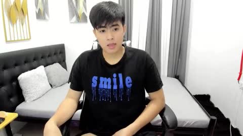 Sam online show from April 4, 1:19 pm