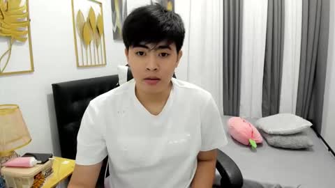 Sam online show from April 15, 8:32 am