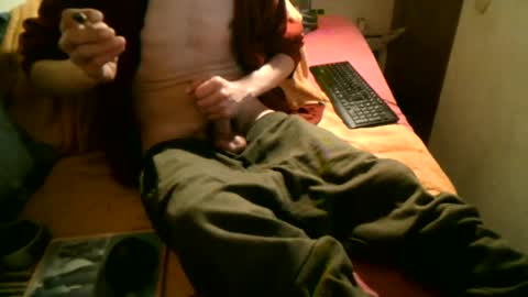 Snapshot of samueltal chatting on December 17, 11:16 pm samueltal online show from December 17, 11:16 pm