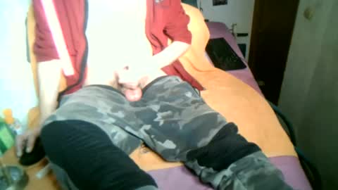 Snapshot of samueltal chatting on January 10, 10:06 am samueltal online show from January 10, 10:06 am