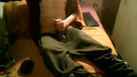 Snapshot of samueltal chatting on February 18, 8:47 pm samueltal online show from February 18, 8:47 pm