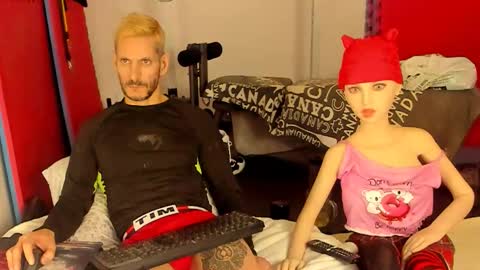 Snapshot of samuraijiu chatting on November 19, 3:45 pm samuraijiu online show from November 19, 3:45 pm