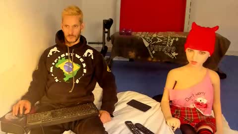 Snapshot of samuraijiu chatting on November 22, 4:50 pm samuraijiu online show from November 22, 4:50 pm