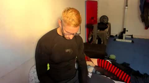 Snapshot of samuraijiu chatting on December 14, 2:33 pm samuraijiu online show from December 14, 2:33 pm