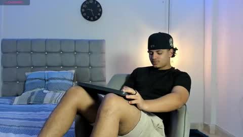 samxx_muscle online show from October 9, 2:04 pm