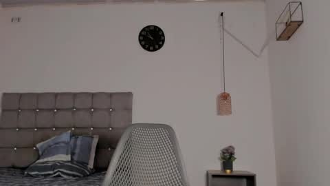 Snapshot of samxx_muscle chatting on January 19, 2:54 pm samxx_muscle online show from January 19, 2:54 pm