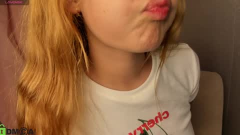 Snapshot of samy_bae chatting on February 18, 12:48 am Samantha online show from February 18, 12:48 am