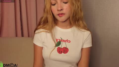 Snapshot of samy_bae chatting on February 26, 10:20 pm Samantha online show from February 26, 10:20 pm