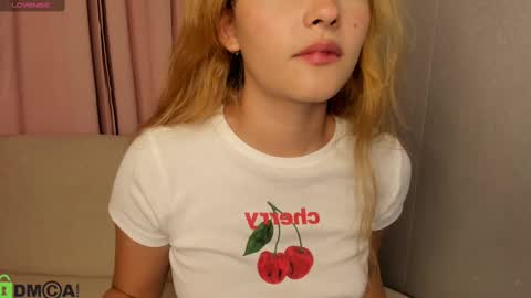 Snapshot of samy_bae chatting on March 5, 12:49 am Samantha online show from March 5, 12:49 am