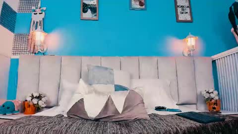 Snapshot of samy_foox chatting on February 15, 11:03 pm samy foox online show from February 15, 11:03 pm