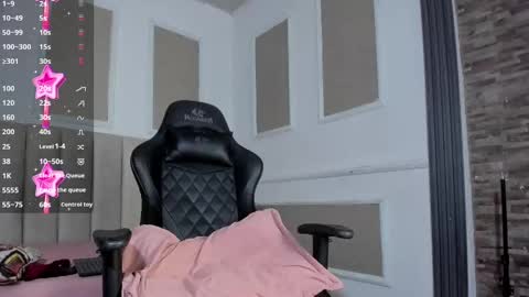 Snapshot of samy_foox chatting on October 17, 2:37 am samy foox online show from October 17, 2:37 am