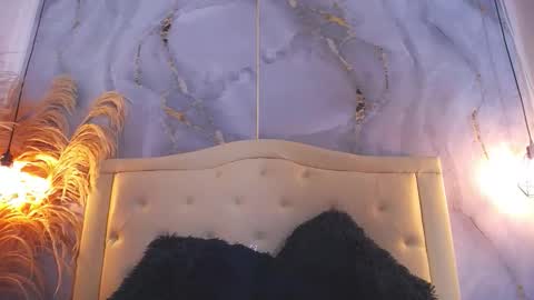 S A M A N T H A  online show from October 14, 1:56 pm