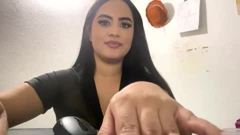 Snapshot of samyrosss6 chatting on February 7, 3:54 am Samy online show from February 7, 3:54 am