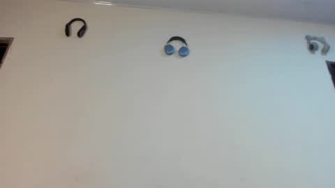 Snapshot of samyyriverss chatting on December 20, 5:57 am Samy and Valery online show from December 20, 5:57 am