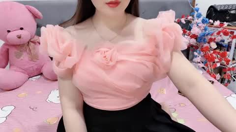 sanami_sian_ online show from April 18, 2:32 pm