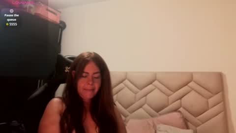 Snapshot of sanddi_milff chatting on June 18, 1:28 am Sanddi online show from June 18, 1:28 am