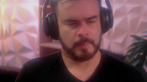 Sanders online show from January 10, 2:57 am