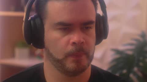 Sanders online show from January 16, 3:43 am