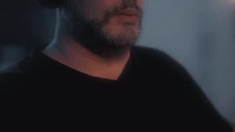 Sanders online show from April 22, 1:08 am