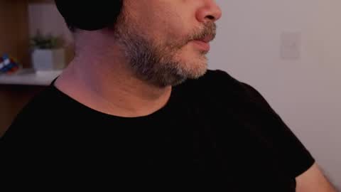 Sanders online show from May 27, 3:25 am