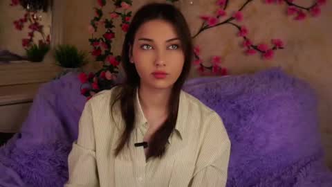 Snapshot of sandili chatting on November 10, 2:21 am Isabel but you can call me Bella online show from November 10, 2:21 am