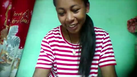 Snapshot of sandra1253099 chatting on September 18, 6:15 am sandra1253099 online show from September 18, 6:15 am