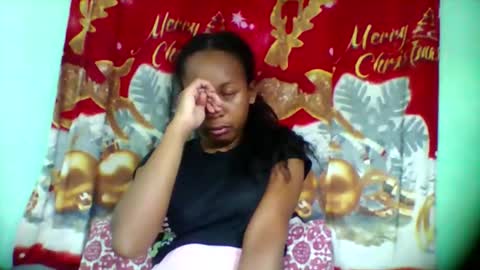 Snapshot of sandra1253099 chatting on October 12, 6:45 am sandra1253099 online show from October 12, 6:45 am