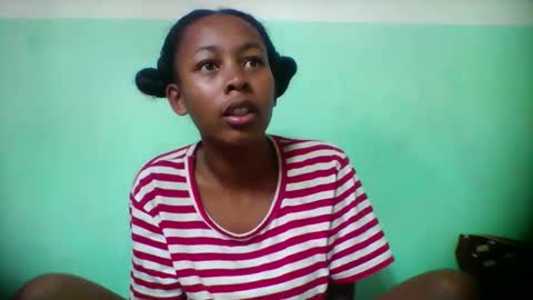 Snapshot of sandra1253099 chatting on November 1, 7:32 am sandra1253099 online show from November 1, 7:32 am