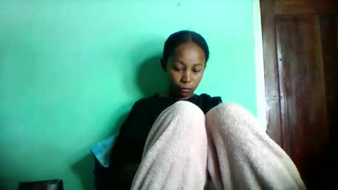 sandra1253099 online show from March 30, 7:09 am