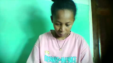 sandra1253099 online show from May 13, 7:28 am