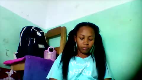 sandra1253099 online show from June 9, 6:08 pm