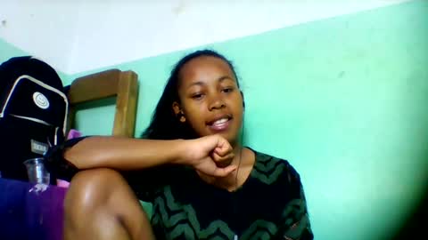 Snapshot of sandra1253099 chatting on July 11, 8:28 am sandra1253099 online show from July 11, 8:28 am