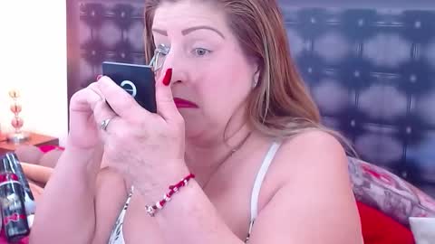 Snapshot of sandra_20_ chatting on October 4, 10:13 am SANDRA online show from October 4, 10:13 am