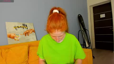 Snapshot of sandra__wilson chatting on May 14, 3:35 am Sandra online show from May 14, 3:35 am