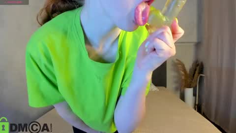 Snapshot of sandra__wilson chatting on May 20, 1:45 am Sandra online show from May 20, 1:45 am