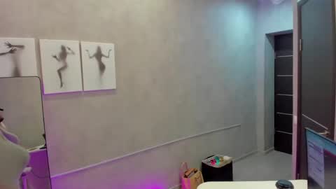 Snapshot of sandra__wilson chatting on June 3, 1:41 am Sandra online show from June 3, 1:41 am