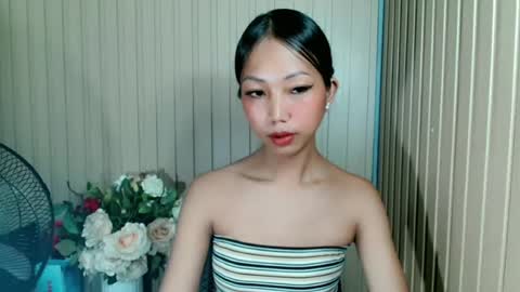 Snapshot of sandra_cruzz chatting on June 27, 5:01 am sandra online show from June 27, 5:01 am