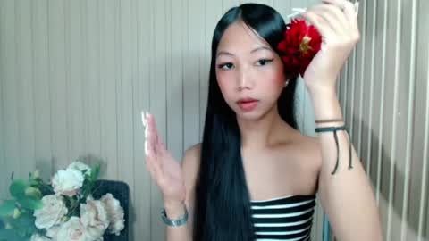 Snapshot of sandra_cruzz chatting on July 8, 5:12 am sandra online show from July 8, 5:12 am