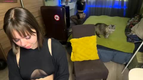 sandra dimonds online show from April 28, 1:38 pm