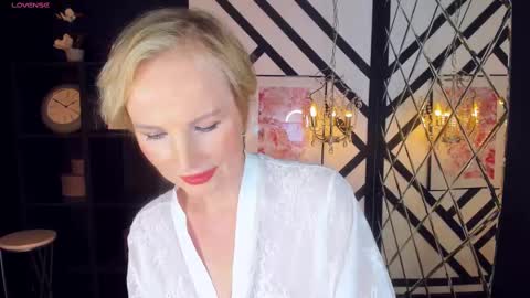 Sandra online show from February 10, 11:57 am