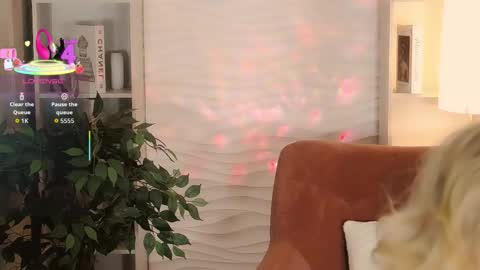 Sandra online show from September 18, 5:53 am