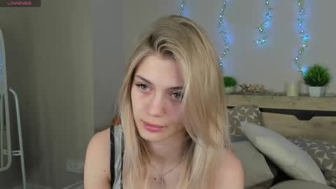 sandraa_anderson online show from May 10, 11:10 pm
