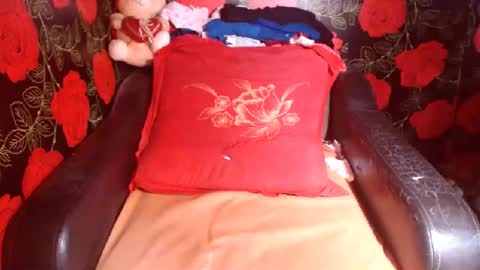 Snapshot of sandrabenet chatting on November 6, 5:47 pm Sandra online show from November 6, 5:47 pm