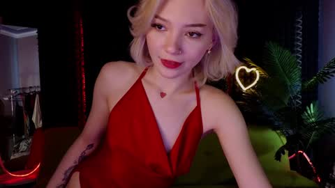 Snapshot of sandraboyl chatting on January 23, 4:30 am Sandy online show from January 23, 4:30 am