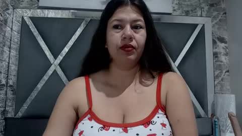 Snapshot of sandraclarkx69 chatting on December 29, 12:01 pm sandraclarkx69 online show from December 29, 12:01 pm