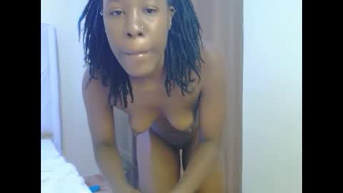 Sandy online show from February 2, 3:27 am