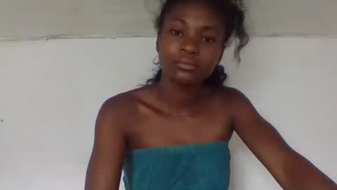 Snapshot of sandricaaa chatting on December 3, 4:42 am sandricaaa online show from December 3, 4:42 am