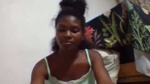 Snapshot of sandricaaa chatting on December 3, 5:44 pm sandricaaa online show from December 3, 5:44 pm