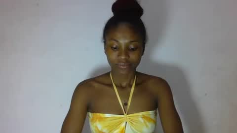 sandricaaa online show from March 25, 10:21 am